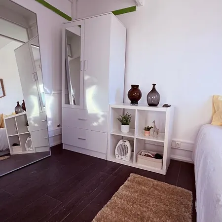 Golden Em Homestay Lisbon