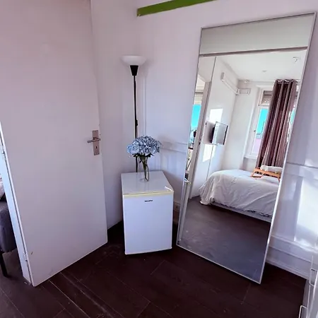 Homestay Golden Em *